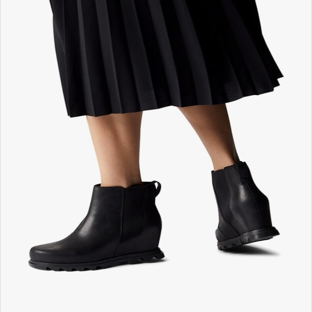 Sorel Women's Joan of Arctic Chelsea Boot โ Waterproof Leather Wedge ๐ค - Picture 6 of 14